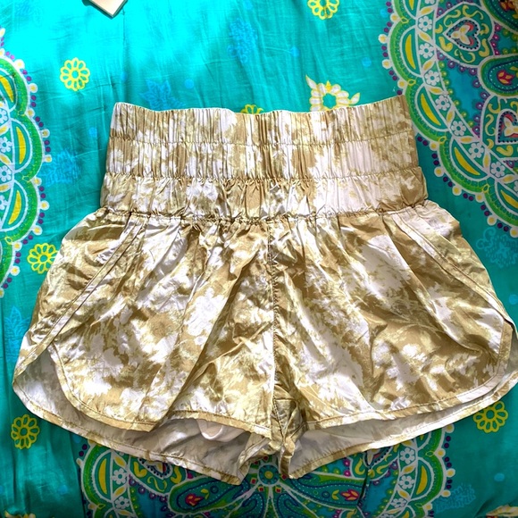 Free People | Good Karma Work Out Shorts NEW - Picture 2 of 6